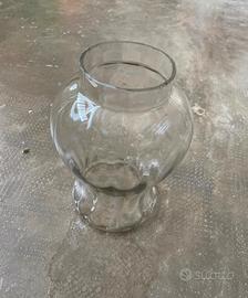 Vaso portafiori in vetro