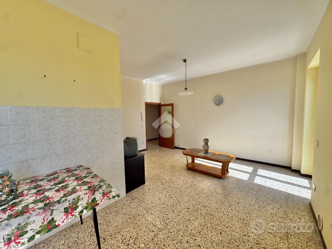 4 LOCALI A ASSISI - Altro