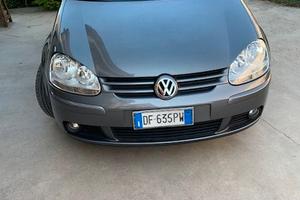 golf  5  1600 cc con impianto GPL