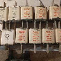 Fusibili come nuovi testati 11 pezzi.