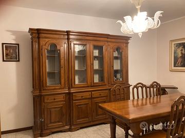 Mobile in noce  cristalliera sala