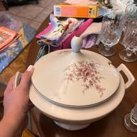 Zuppiera in porcellana vitage