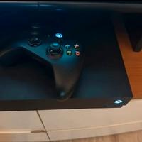 Xbox One X con giochi