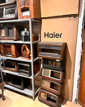 Radio d’epoca :  mobili, chassis, manopole