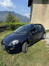 Fiat Punto 1.2 - 2016 piú 4 gomme invernali nuove