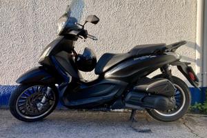 Beverly 300 Police ie