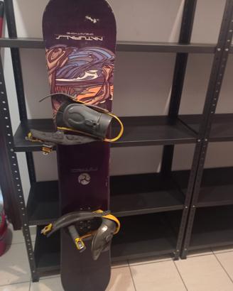 snowboard Nitro tavola freestyle con agganci 