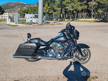 Harley-Davidson street glide 1690 