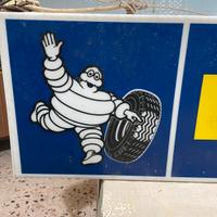 Insegna luminosa pubblicitaria michelin vintage