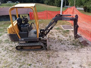 escavatore volvo ec15b 