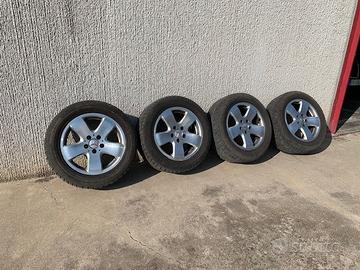 4ruote Mercedes 16" in lega con pneumatici inverna