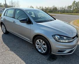 Volkswagen GOLF 7 R LINE