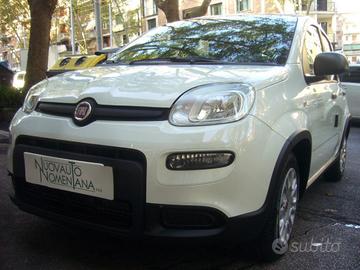 FIAT Panda 1.0 FireFly S&S Hybrid 5°Posto Radio