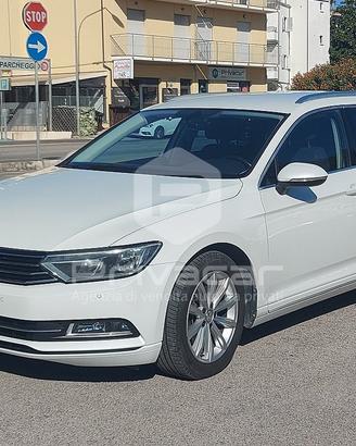 VOLKSWAGEN Passat Variant 2.0 TDI Comfortline Blue