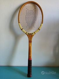 Racchetta tennis vintage. 