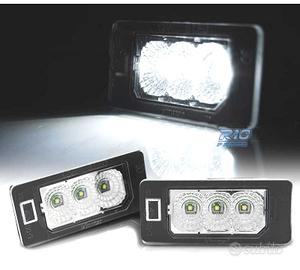 LUCI TARGA AUDI Q5 A4 A5 A1 TT VOLKSWAGEN VW PASSA