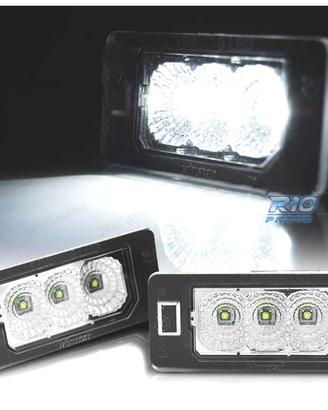LUCI TARGA AUDI Q5 A4 A5 A1 TT VOLKSWAGEN VW PASSA