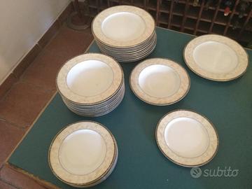 SERVIZIO PIATTI "KONIG TETTAU" bordo d'oro,BAVARIA