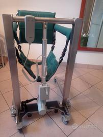 Sollevatore mobile Sollievo per anziani e disabili