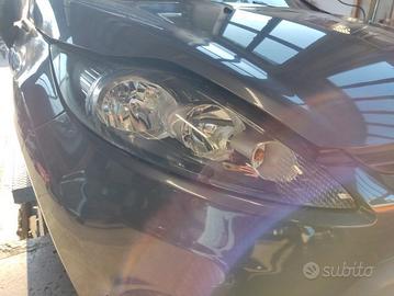 Proiettore destro FORD FIESTA del 2009