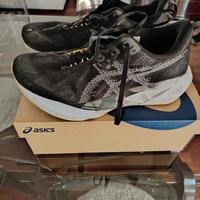 scarpe running tecniche uomo ASIC novablast 5 