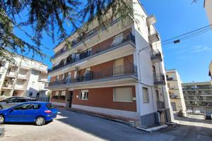 Appartamento di 90 m² con 3 locali a Noci