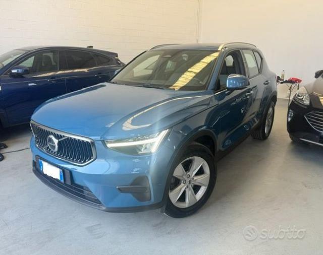 Volvo XC40 (2017-->)