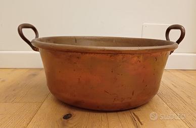 Calderone/ pentolone antico in rame