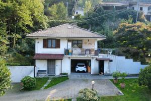 CASA INDIPENDENTE A VAL DI CHY