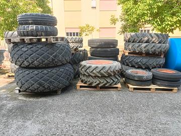 Gomme varie per trattore agricolo o rimorchio (1)