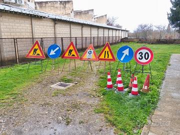 Cartellonistica per lavori stradali