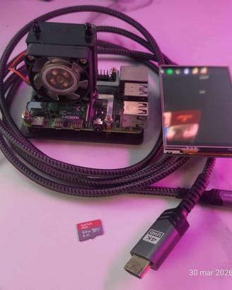 Raspberry Pi 4 B (8 GB) +lcd+cooler RGB+cavo+64gb