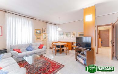 AMPIO 3 LOCALI TRASFORMABILE IN 4 PIANO ALTO