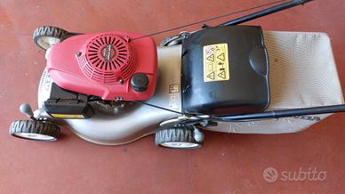 rasaerba professionale Honda 