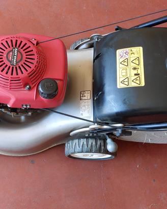 rasaerba professionale Honda 