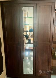 Armadio con 3 ante e specchio