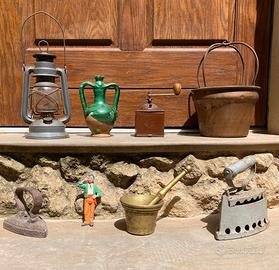 Lotto attrezzi antichi scaldino mortaio macinino