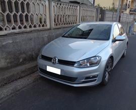 Volkswagen Golf 1.6 TDI DSG Highline BlueMotion (F