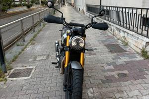 Triumph Scrambler 400 X – Pari al nuovo