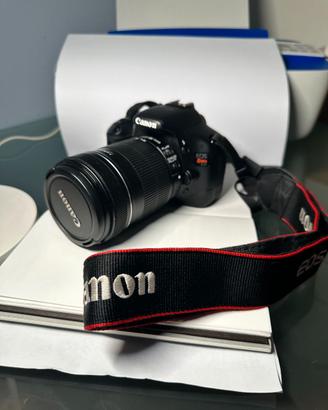 Attrezzatura Canon EOS Rebel T2i (550D) + 18-135mm