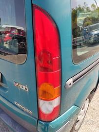 Fanale posteriore destro RENAULT KANGOO del 2003