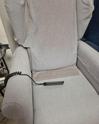 Poltrona relax elettrica alzapersona 2 motori