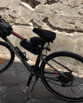 Bicicletta trekking/ibrida Decathlon Riverside 500