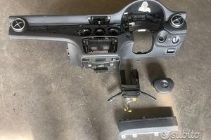 Kit Airbag Per Mercedes GLA 2015 Guida A Destra