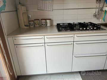 Cucina usata in buono stato!