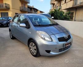 Toyota yaris 1.0 vvt-i 5p