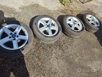 cerchi in lega con gomme 