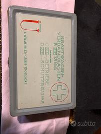 Cassetta pronto soccorso vintage