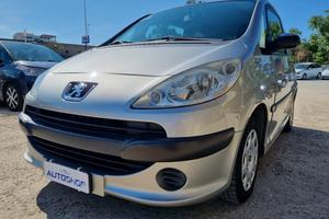 Peugeot 1007 1.4 HDi Happy