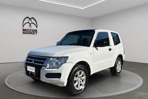 Mitsubishi Pajero 3.2 CR 100th 3p auto